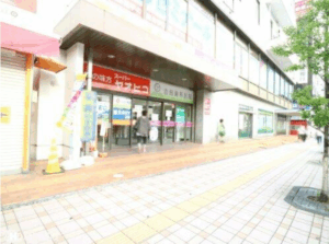 スーパーヤオヒコ王寺駅前店