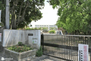 生駒市立生駒小学校
