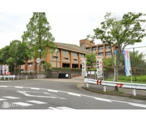 大和郡山市立郡山東中学校