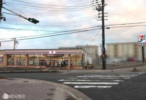 セブンイレブン奈良中登美ケ丘３丁目店
