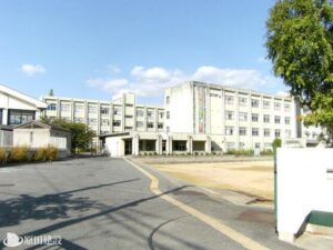 奈良市立登美ケ丘中学校