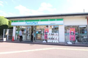 ファミリーマート近鉄東生駒駅前店